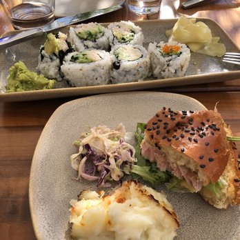Pacific Catch - California Roll - Seafood Near Me - San Mateo, California Pacific Catch - California Roll - Seafood Near Me - San Mateo, California