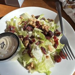 950 Speakeasy Bistro - Cranberry salad