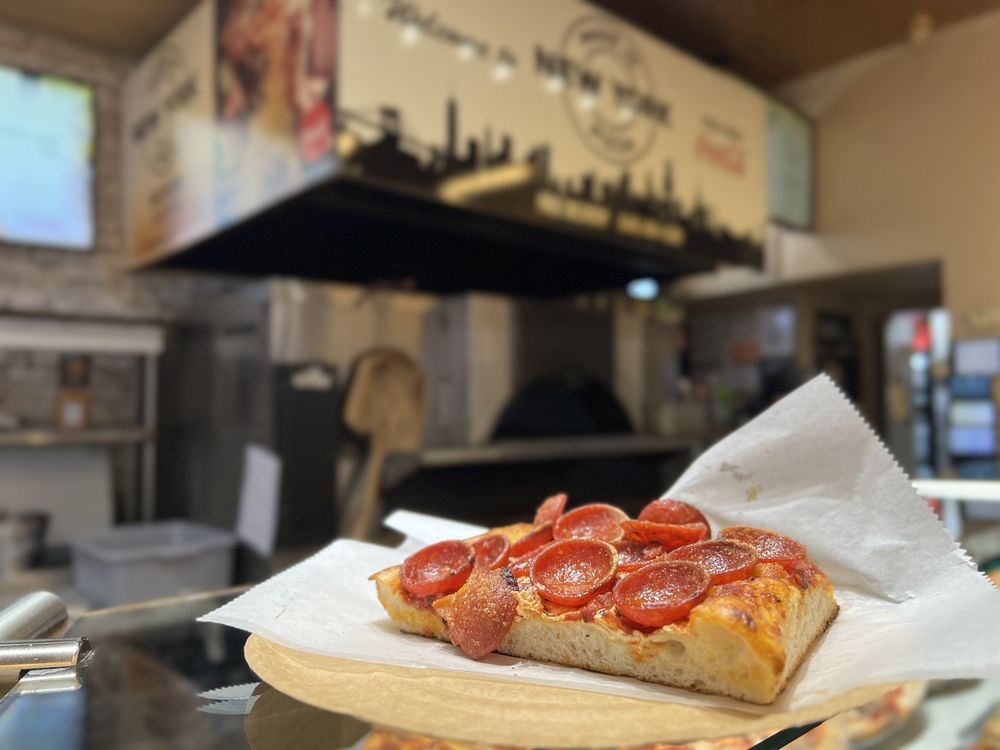 Made In New York Pizza