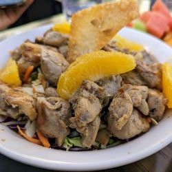 O'Flaherty's Irish Pub - Mandarin chicken salad