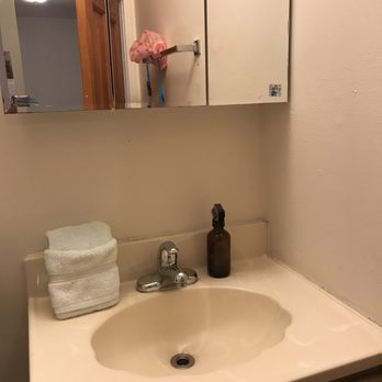 Spotlesstaff - Clean sink! They even folded up my towel! - Home Cleaning Near Me