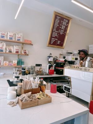 Paloma the Bakery by null