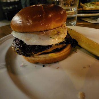Au Cheval - Single Cheeseburger - Bars Near Me - Chicago, Illinois