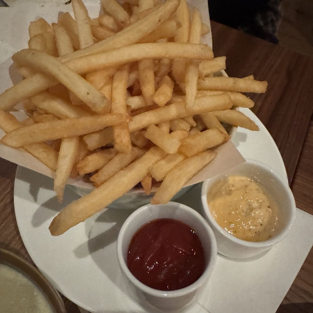 Lana - Fries - American Near Me - Solana Beach, California