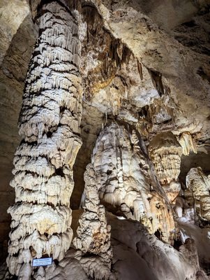 Natural Bridge Caverns by null