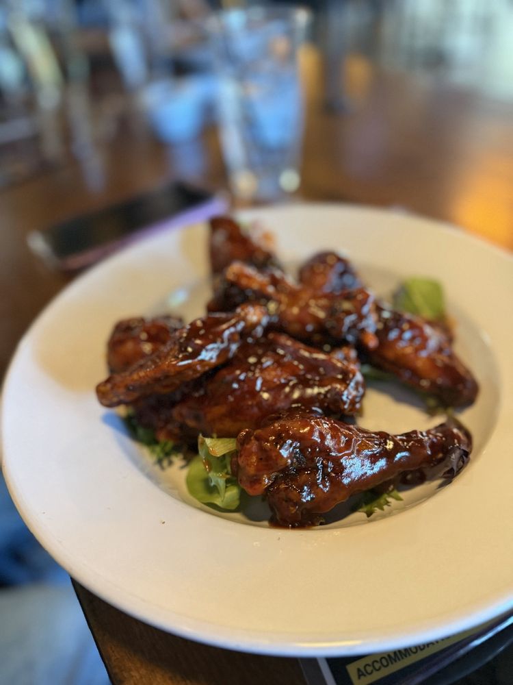 Food from Smokez & Bubbly