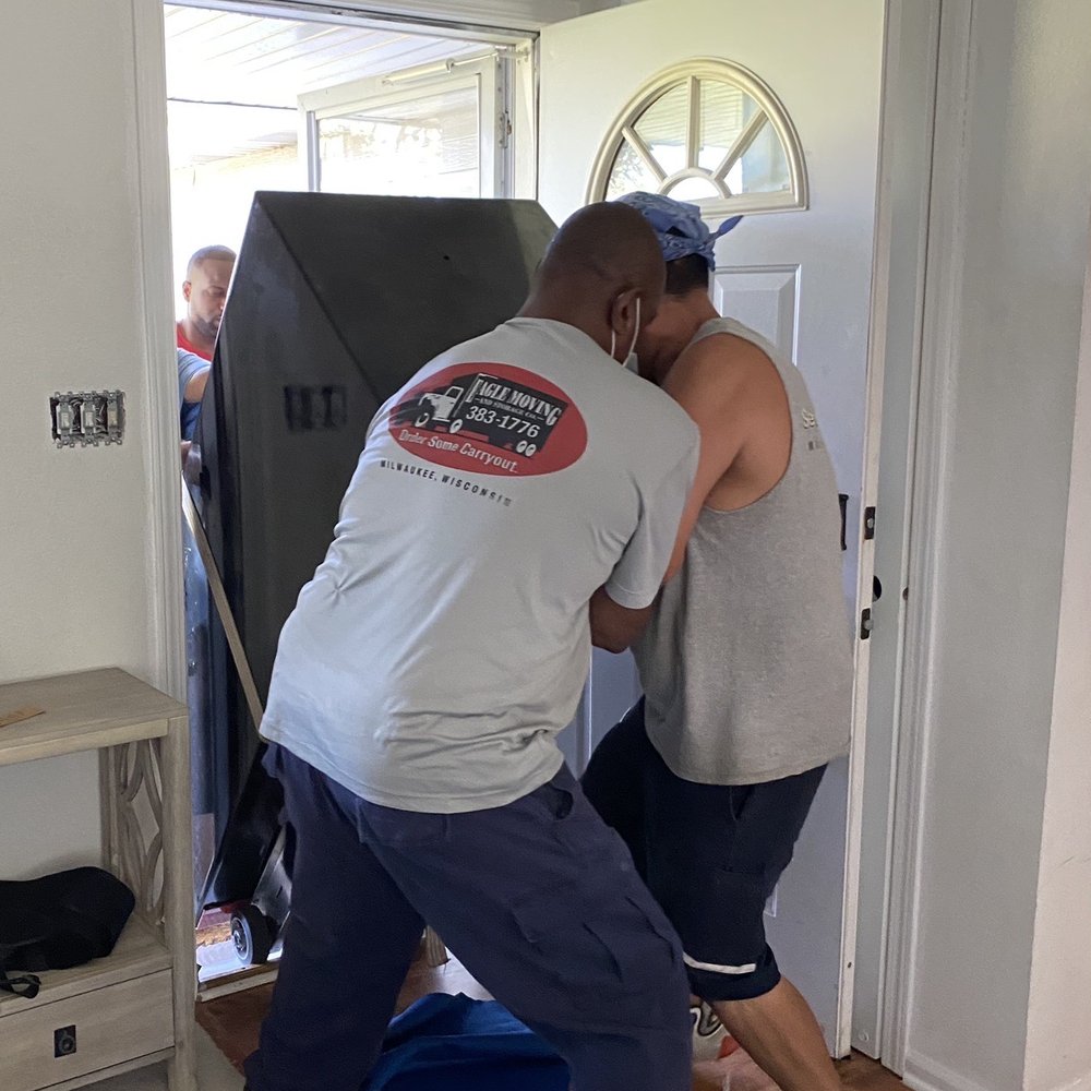 Eagle Moving & Storage - Movers Near Me - Milwaukee, Wisconsin Eagle Moving & Storage - Movers Near Me - Milwaukee, Wisconsin