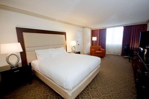 Hilton Palm Beach PBI by null
