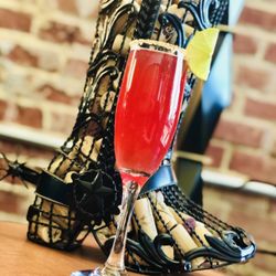 Cork & Brew - Poinsettia mimosa