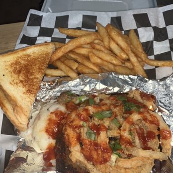 Pbody's - Lunch Meatloaf - Burgers Near Me - Clarksville, Tennessee
