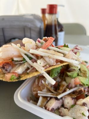 Mariscos El Chito by null