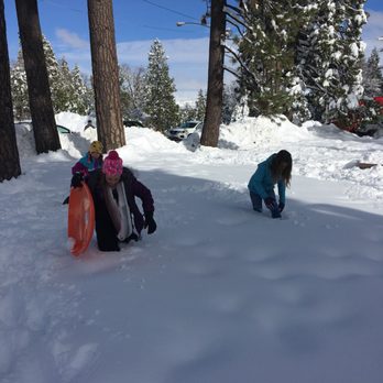 Nyack Snow Park - Sledding Near Me - Emigrant Gap, California