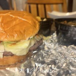 Charlie-Man’s - Charlie-Man's Cheeseburger, fill