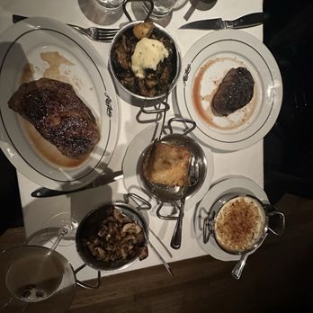 Abe & Louie's - Steakhouses Near Me - Boston, Massachusetts