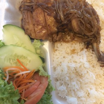 Pho Saigon 75 - Grilled chicken served with veggies & rice - Vietnamese Near Me - Fairfax, Virginia Pho Saigon 75 - Grilled chicken served with veggies & rice - Vietnamese Near Me - Fairfax, Virginia