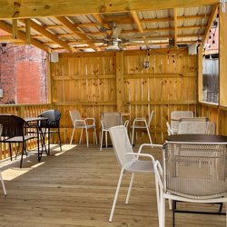 Nomad Cafe & Coffee - Covered Back patio with fans
