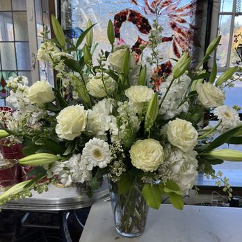 Flowers by Kristil - Florists Near Me - Olympia, Washington