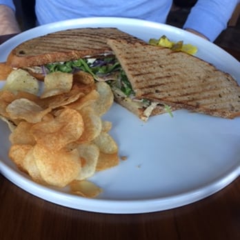 Weights + Measures - Pulled Pork for Lunch! - Bars Near Me - Houston, Texas Weights + Measures - Pulled Pork for Lunch! - Bars Near Me - Houston, Texas