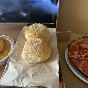 Pa'Comer Cuban Pizza - Pizza Near Me - Hialeah, Florida