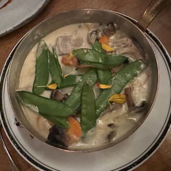 Vins des Pyrénées - Veal Stew - Brasseries Near Me - Paris, 75 Vins des Pyrénées - Veal Stew - Brasseries Near Me - Paris, 75