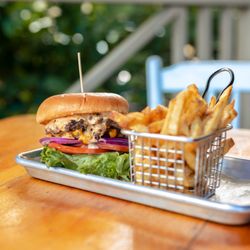 Falcon's Nest - The Old School Burger