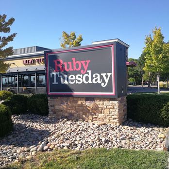 Ruby Tuesday - Entrance - American Near Me - Denver, Colorado