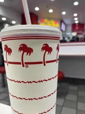 In-N-Out Burger by null