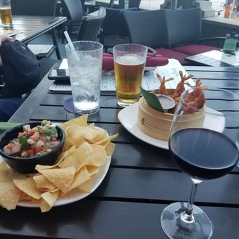 Mai Tai Bar - Bars Near Me - Daytona Beach, Florida