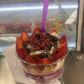 Crazy Delights - Pitaya bowl!! - Ice Cream & Frozen Yogurt Near Me - Anaheim, California Crazy Delights - Pitaya bowl!! - Ice Cream & Frozen Yogurt Near Me - Anaheim, California