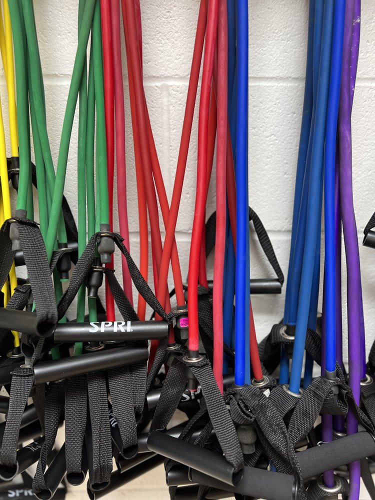 SPRING VALLEY FITNESS & WELLNESS Updated September 2024 23 Photos 306 Flora Dr, Columbia