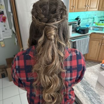 Moxie Salon And Beauty Bar - Wayne - I love love love my updo. Yahaira is amazing!!!! - Hair Salons Near Me - Wayne, New Jersey Moxie Salon And Beauty Bar - Wayne - I love love love my updo. Yahaira is amazing!!!! - Hair Salons Near Me - Wayne, New Jersey