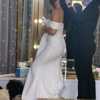 Dare and Dazzle - Hien comfortably and safely helped me with every gown. - Bridal Near Me - Sonoma, California