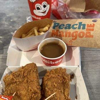 Jollibee - Spicy chicken, gravy, peach mange pie, pineapple quencher. - Fast Food Near Me - Vallejo, California Jollibee - Spicy chicken, gravy, peach mange pie, pineapple quencher. - Fast Food Near Me - Vallejo, California