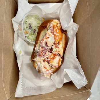 DJ's Clam Shack - Seafood Near Me - Key West, Florida