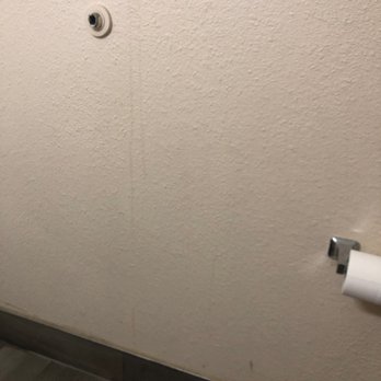 Red Roof Inn - Wall in bathroom. - Hotels Near Me - Dry Ridge, Kentucky Red Roof Inn - Wall in bathroom. - Hotels Near Me - Dry Ridge, Kentucky