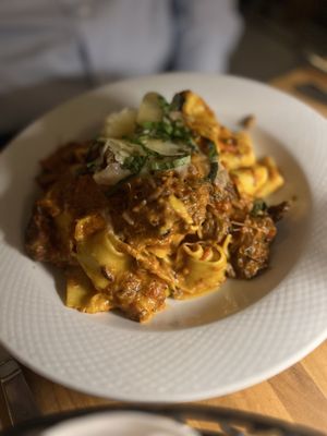 De Novo European Pub by null