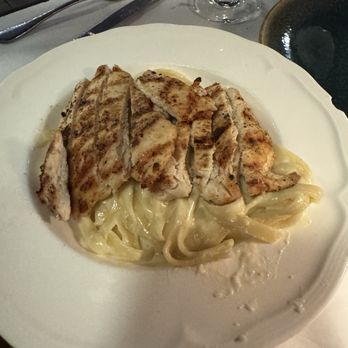 Prime Steakhouse - Chickens Fettuccine Alfredo - Kids - Seafood Near Me - Crown Point, Indiana