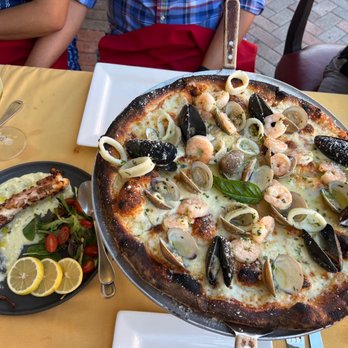 Le Sorelle Restaurant - Pizza Frutti di Mare - Italian Near Me - Delray Beach, Florida Le Sorelle Restaurant - Pizza Frutti di Mare - Italian Near Me - Delray Beach, Florida