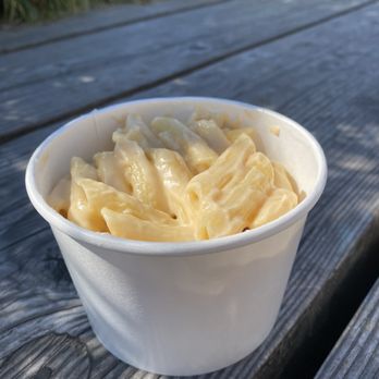 Beecher's Handmade Cheese - World's Best Mac and Cheese Large - Cheese Shops Near Me - Seattle, Washington