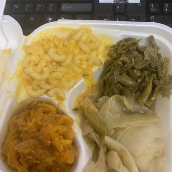 Backyard BBQ Pit - Mac n Cheese Sweet Potatoes Cabbage Green Beans - Barbeque Near Me - Durham, North Carolina