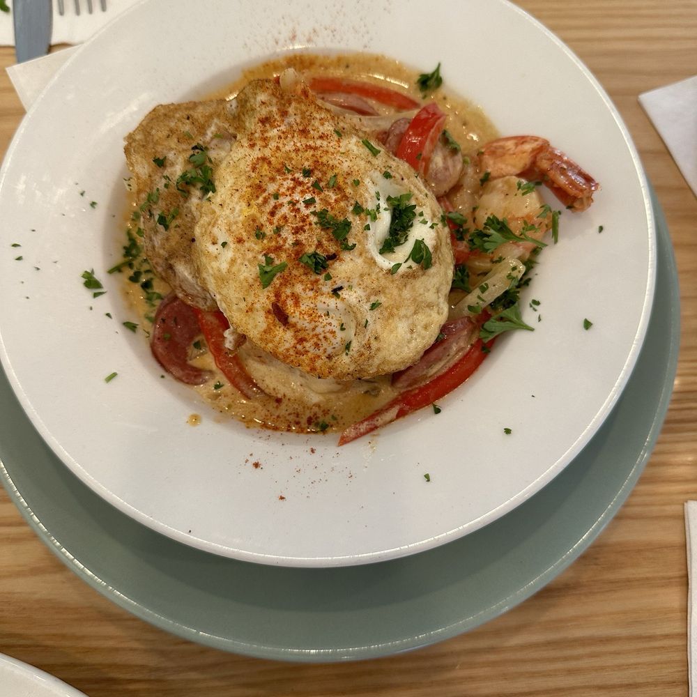 Juniper on Main - Savannah Style Shrimp and Grits - Southern Near Me - Carmel, Indiana