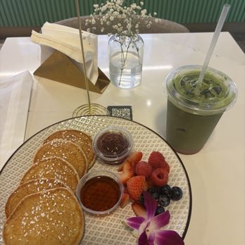 Vanilla Cafe - Protein pancakes and strawberry matcha - Cafes Near Me - Miami, Florida