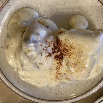 GJ's Family Restaurant - Biscuits and Gravy - Breakfast & Brunch Near Me - Eugene, Oregon