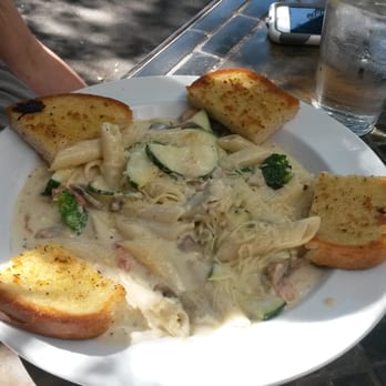 Village Grill - Veggie pasta - Breakfast & Brunch Near Me - Bakersfield, California Village Grill - Veggie pasta - Breakfast & Brunch Near Me - Bakersfield, California