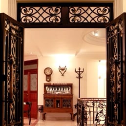 Entrance to the cafe on 3rd floor of Grand Hotel