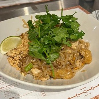 Salad King Restaurant - Phud Thai - Thai Near Me - Toronto, Ontario Salad King Restaurant - Phud Thai - Thai Near Me - Toronto, Ontario