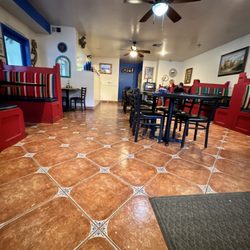 Casa Velasco Mexican Restaurant - Get in early... no wait and still excellent comida!