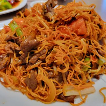 Congee Wong - Beef chow mien in sambal - Chinese Near Me - North York, Ontario