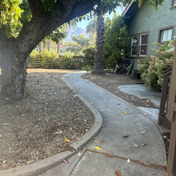 John’s Yard Clean-Up Service - Landscaping Near Me