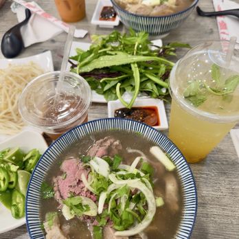 Xe Com Tam VH - Phở - Breakfast & Brunch Near Me - Westminster, California Xe Com Tam VH - Phở - Breakfast & Brunch Near Me - Westminster, California